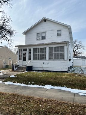 1 Bedroom 1 Bath Apartment Available Now - Breckenridge MN – photo 1