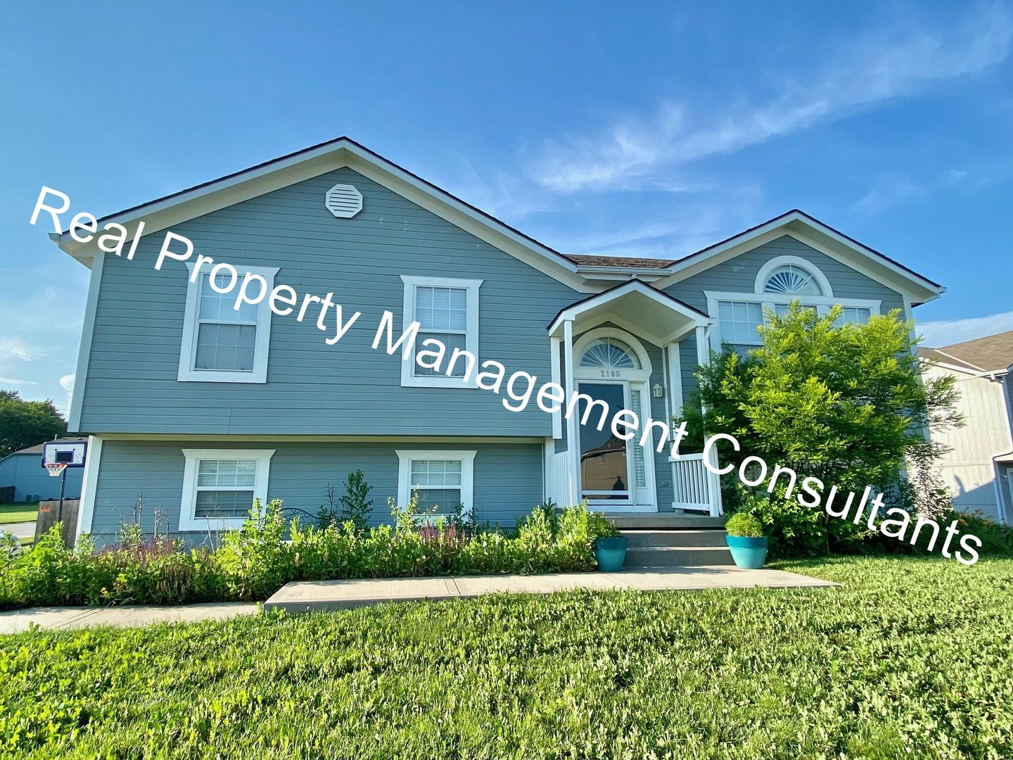 Greenwood House: 2106 Patti Ln