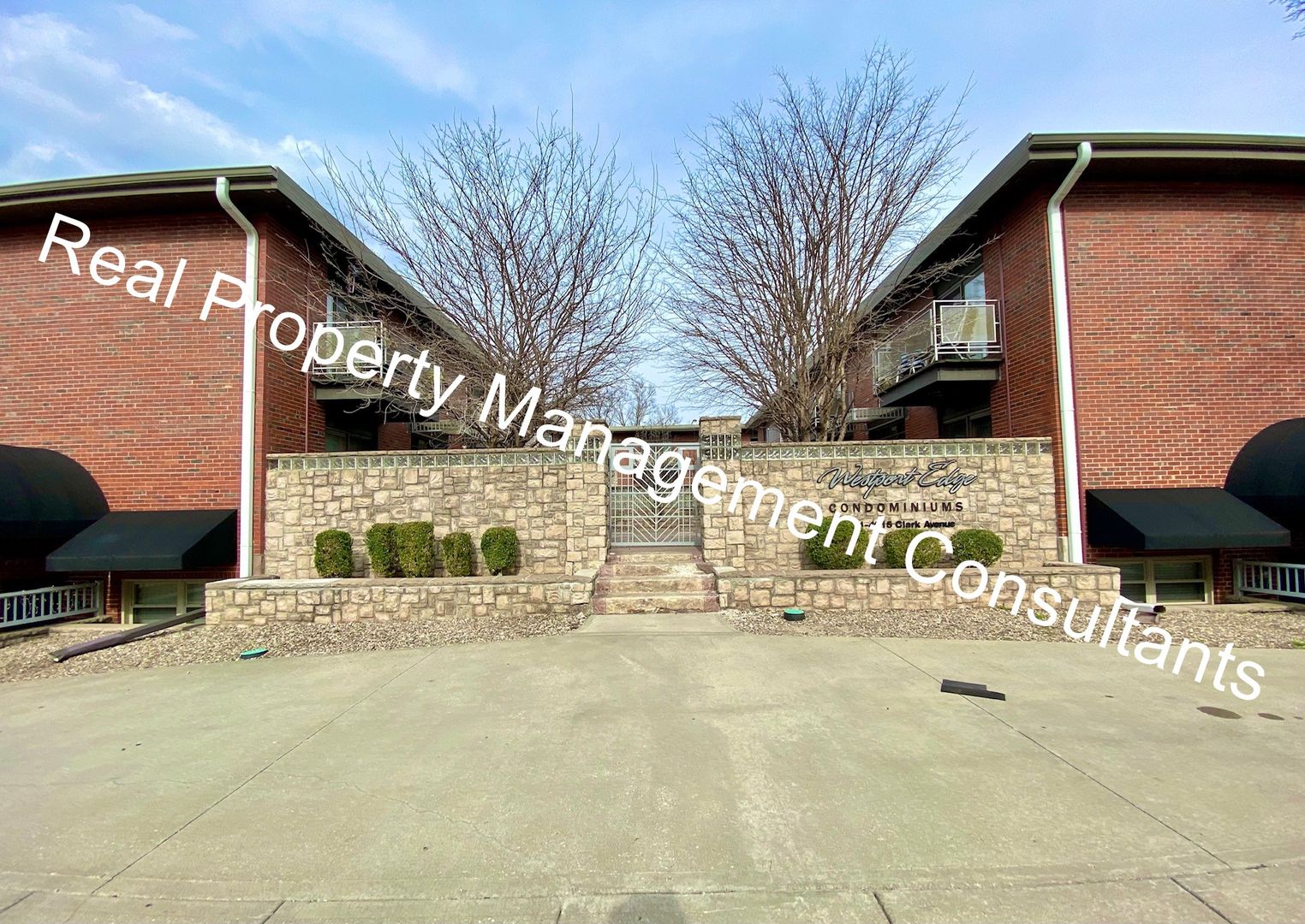 Kansas City Condo: 4209 Clark Ave, Unit 2