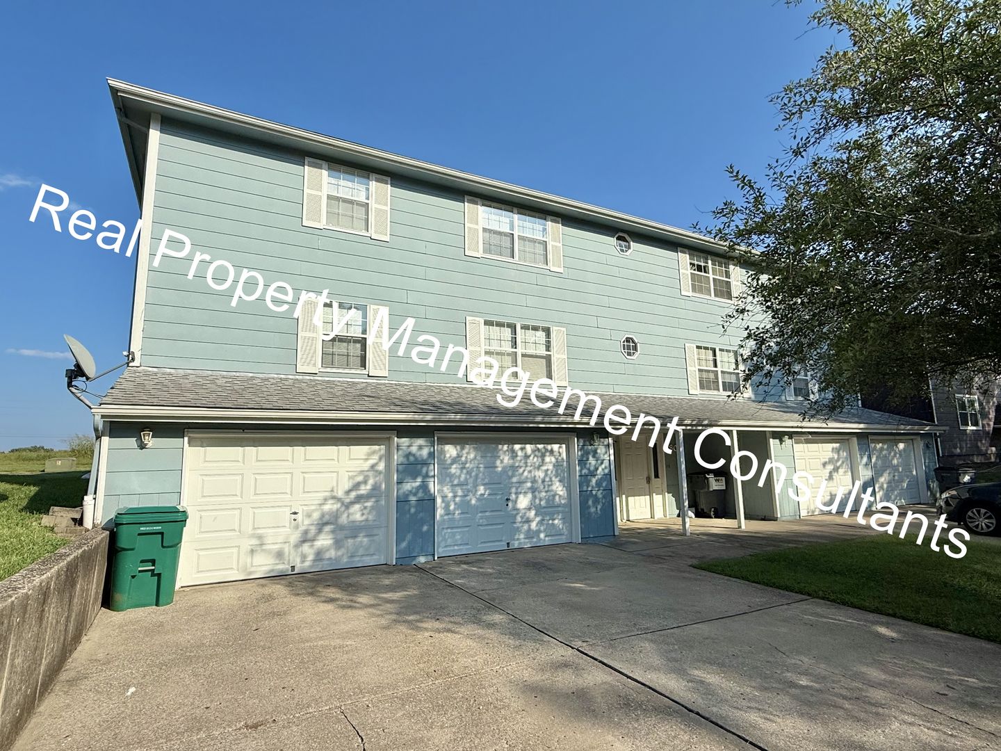 Blue Springs House: 3808 SW 8th Ter Unit A