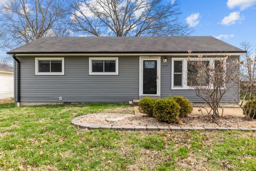 Beautiful Ballwin 3 Bedroom Home – photo 1