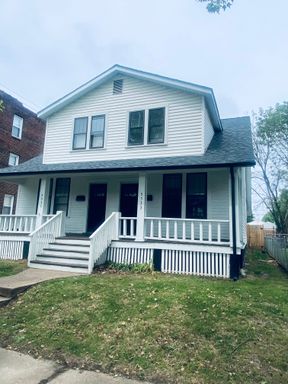 Holly Hills 3br/1.5ba Townhouse – photo 1