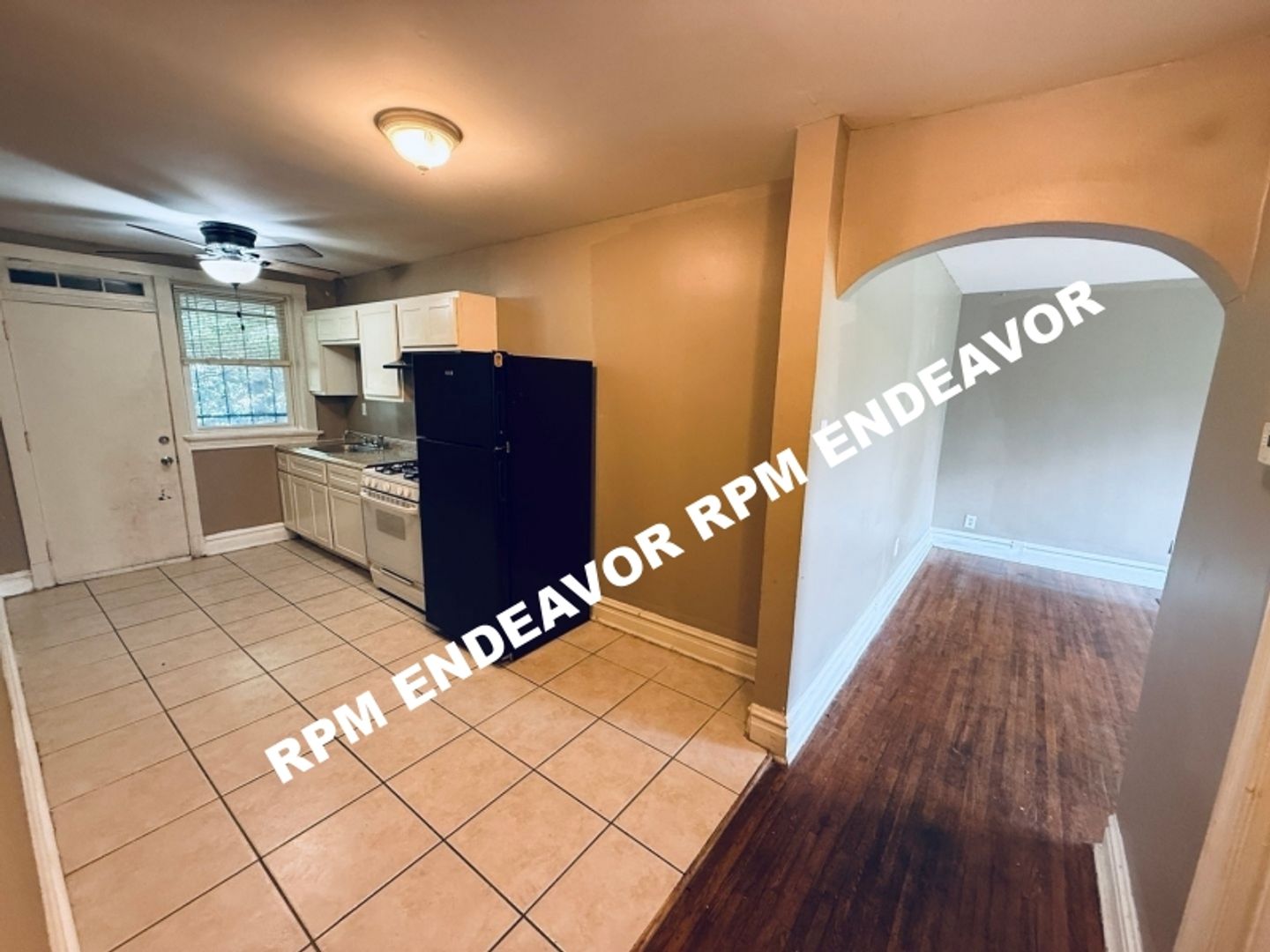 St.Louis Apartment: 5454 North Kingshighway