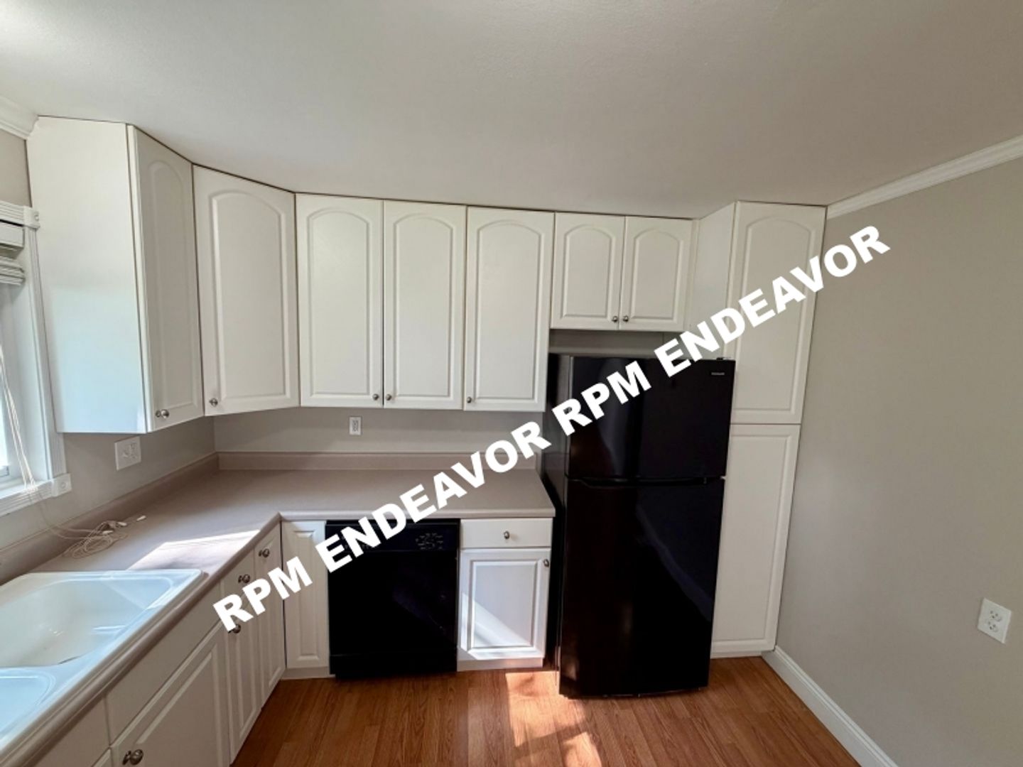 1407 La Cerros Lane 8 of 12