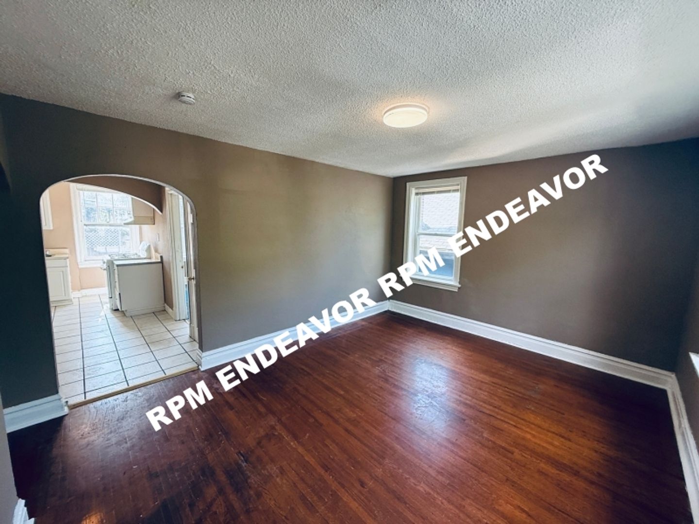 St.Louis Apartment: 5454 North Kingshighway