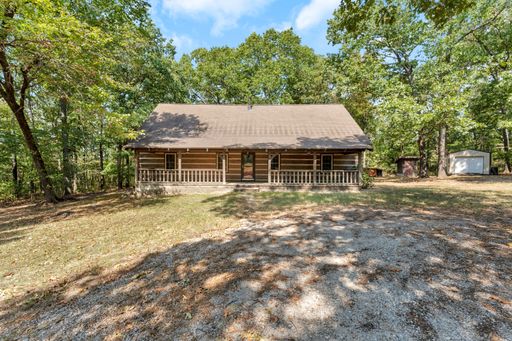 4 Bedroom, 2 Bath Home on 17 Acres-Garrison MO