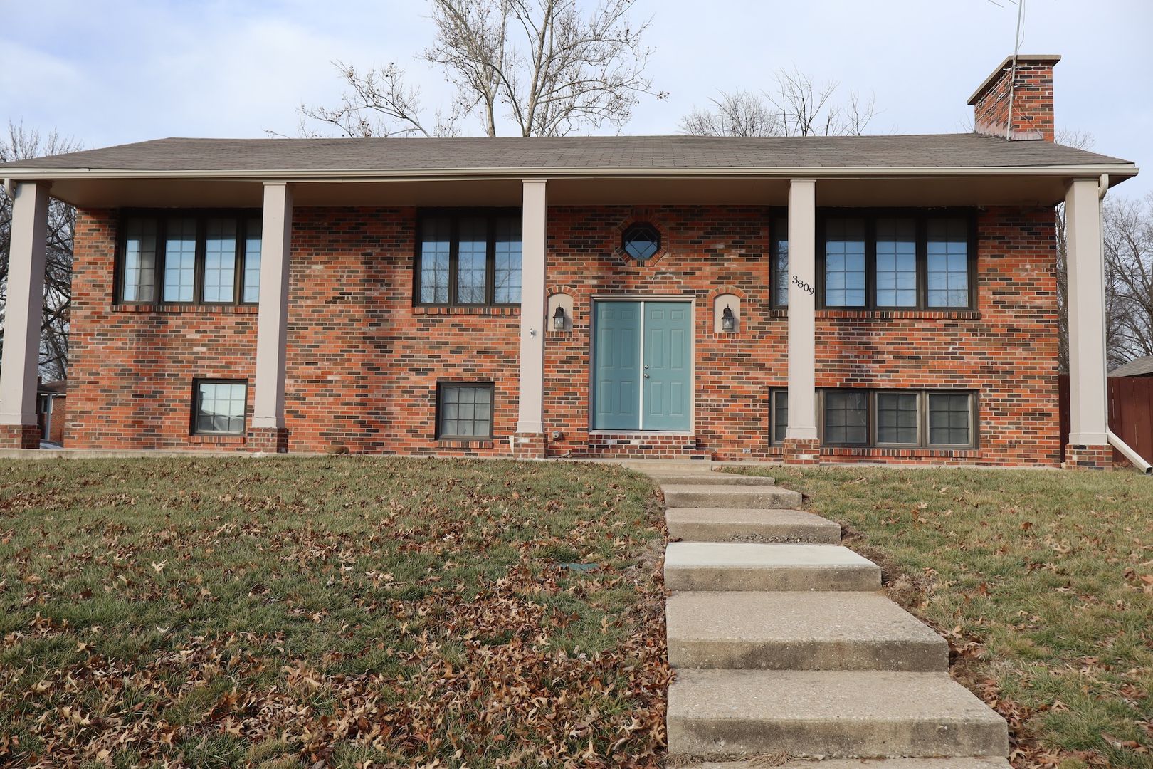 Columbia House: 3809 Rollins Rd,Columbia, MO 65203