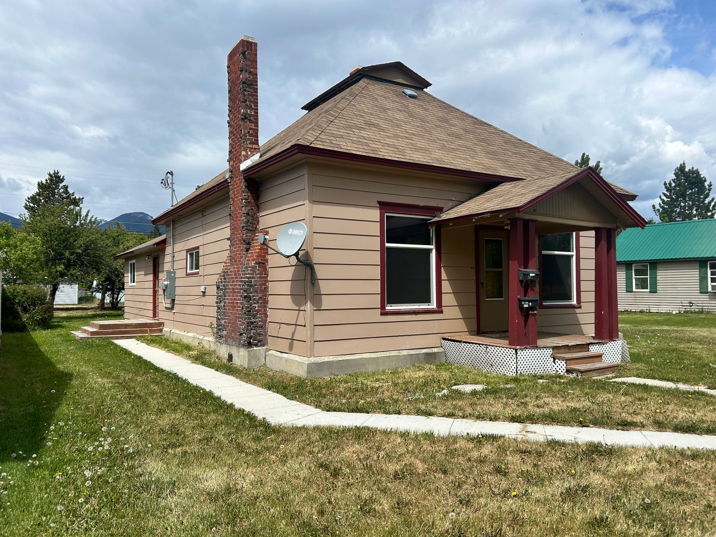 Hamilton House: 417 N 3rd ST