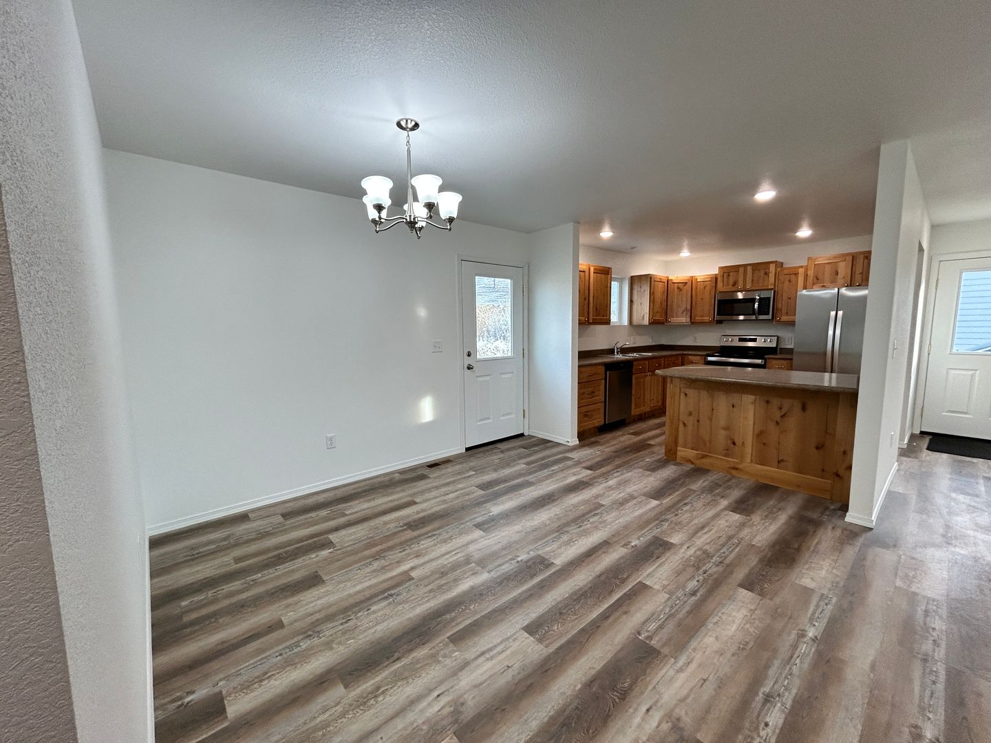 Florence House: 595 Creek Hollow Way