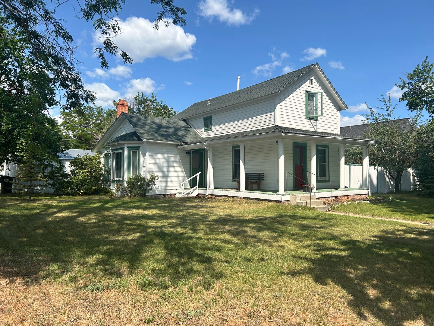 Hamilton House: 501 N 4th St