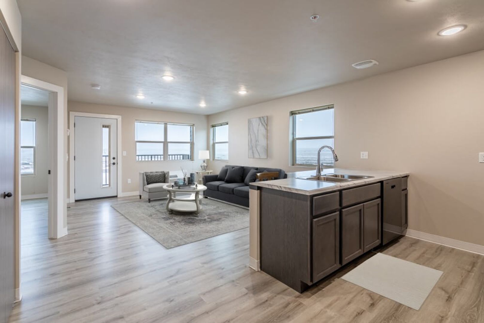 Hamilton Apartment: 804 Dawson Drive