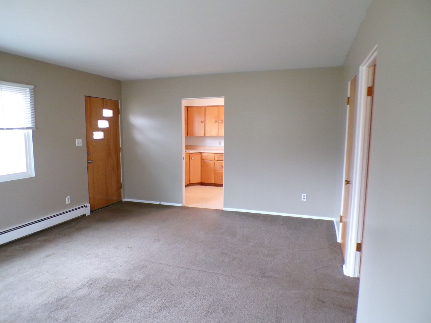 Helena Apartment: 1000 N. Davis Street