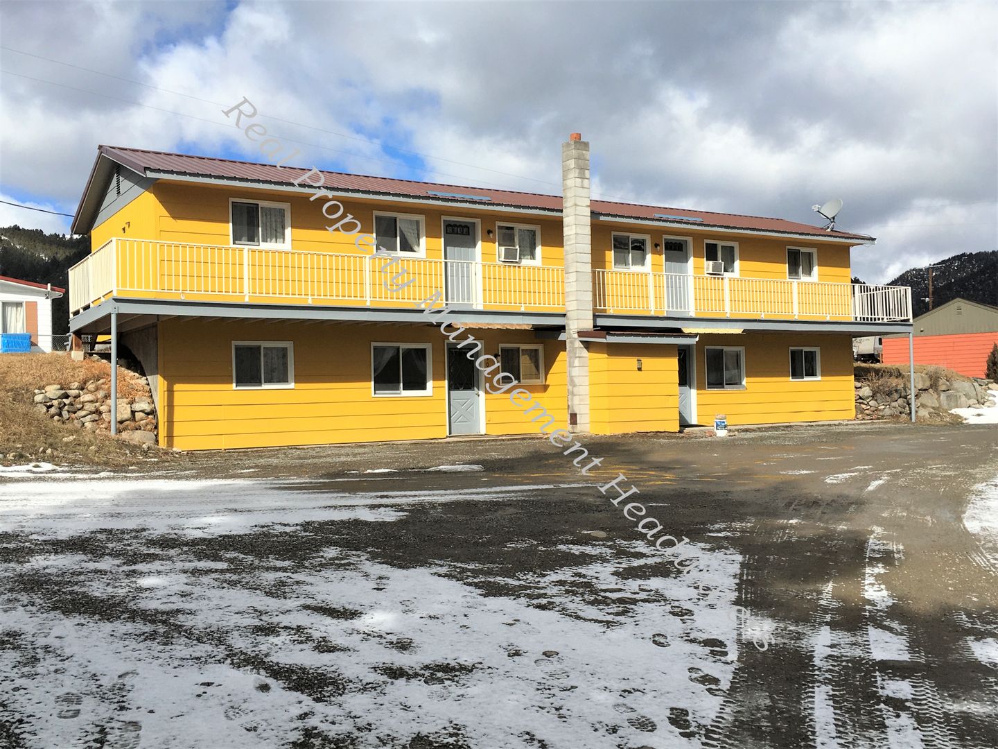 Basin Apartment: 104 Quartz Avenue