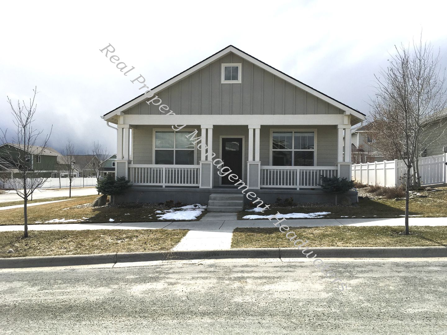 Helena House: 2871 Alexis Ave.