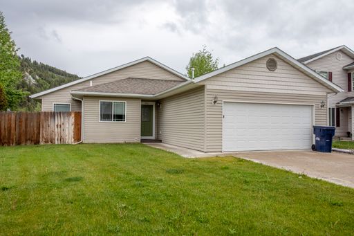 1900 Teal Dr - Fully Furnished Home Available ONLY October 2026 - May 2027 – photo 1