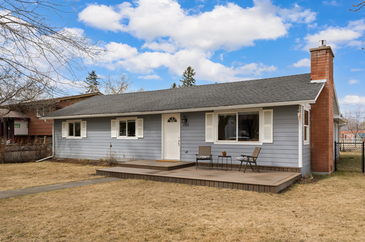 1111 4th Street - Fully Furnished Home Available ONLY October 2026 - May 2027 – photo 1