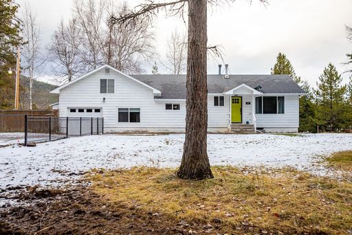 209 Alpha Road - Fully Furnished Home Available ONLY October 2026 - May 2027