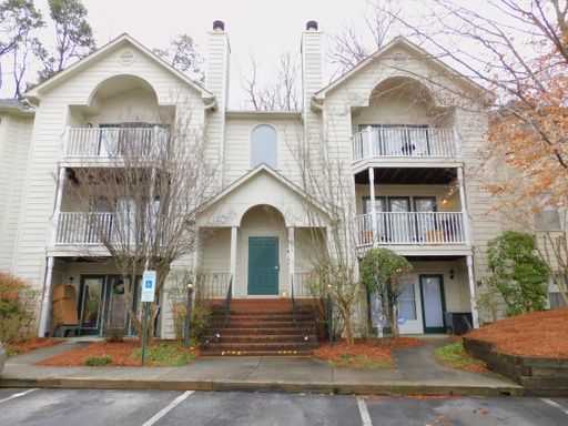 Desirable 2bd/2ba Condo on West Friendly Ave in Greensboro! – photo 1
