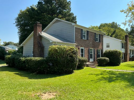 Cute 3 Bedroom/2 Bath Home in North High Point! – photo 1