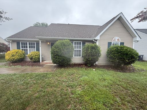 Adorable One Story 3bd/2ba in Greensboro! – photo 1