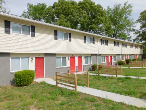 *MOVE IN SPECIAL* Spacious 2 Bedroom Apartment at Parker Place – photo 1