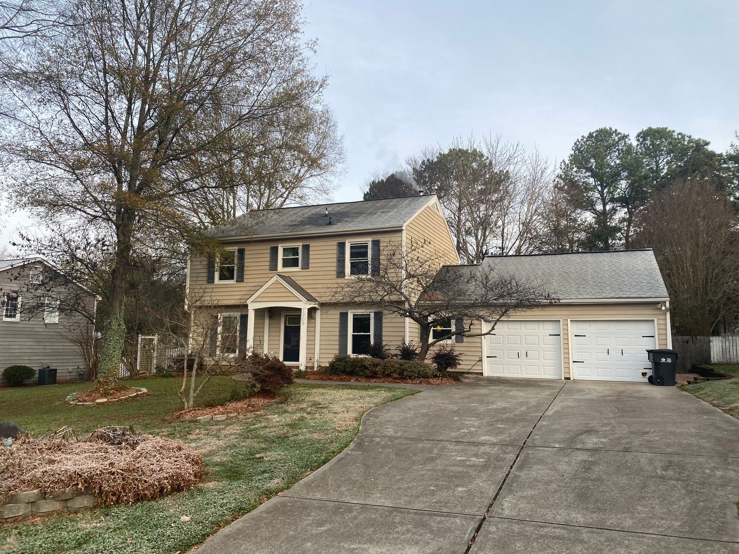 Charlotte House: 1909 Lawton Bluff Rd