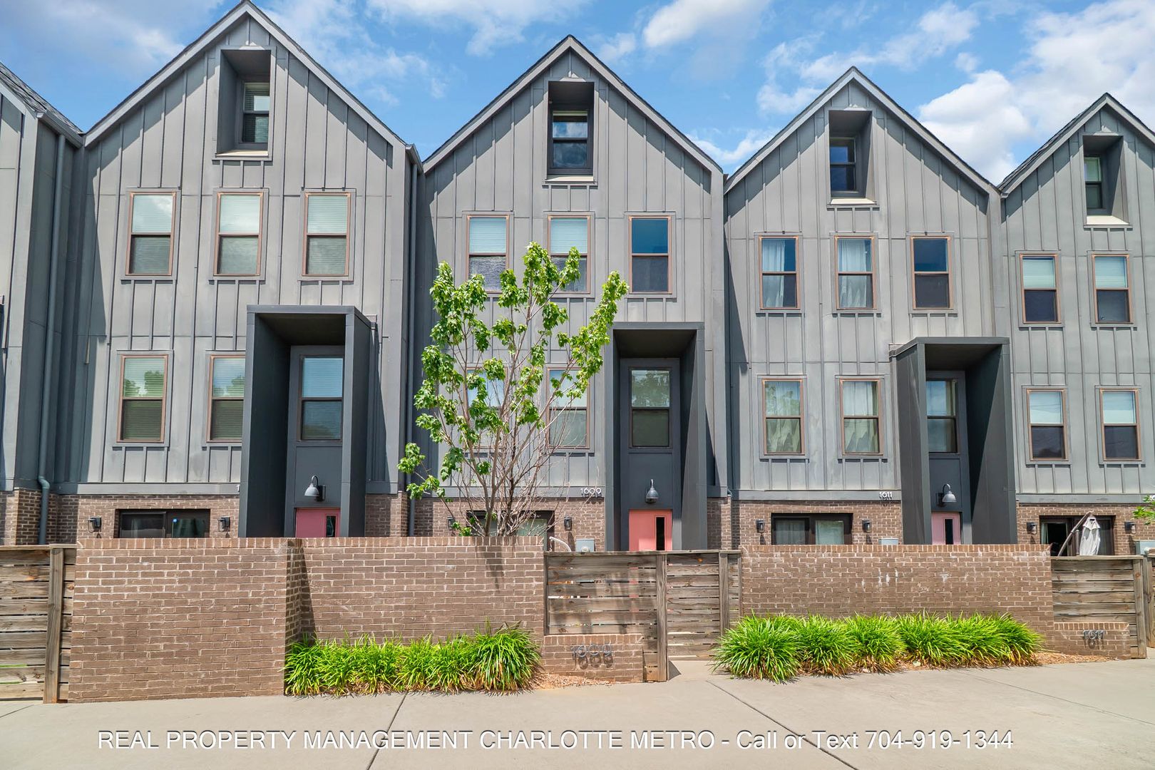 Charlotte Townhome: 1609 Parkwood Avenue
