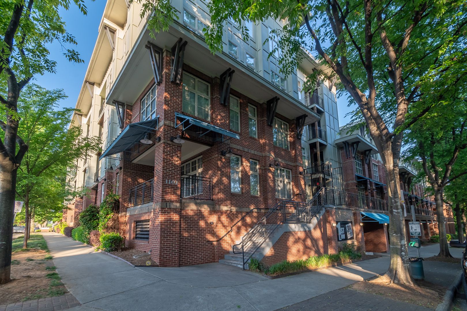 Charlotte Condo: 1101 West First Street #208