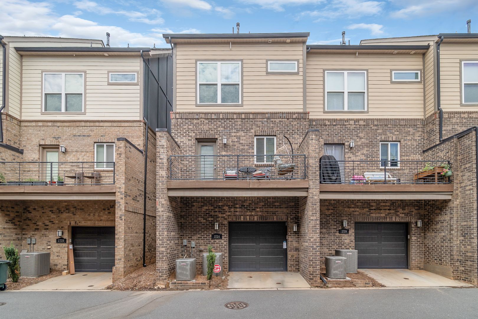 Charlotte Townhome: 2724 Grand Union Way