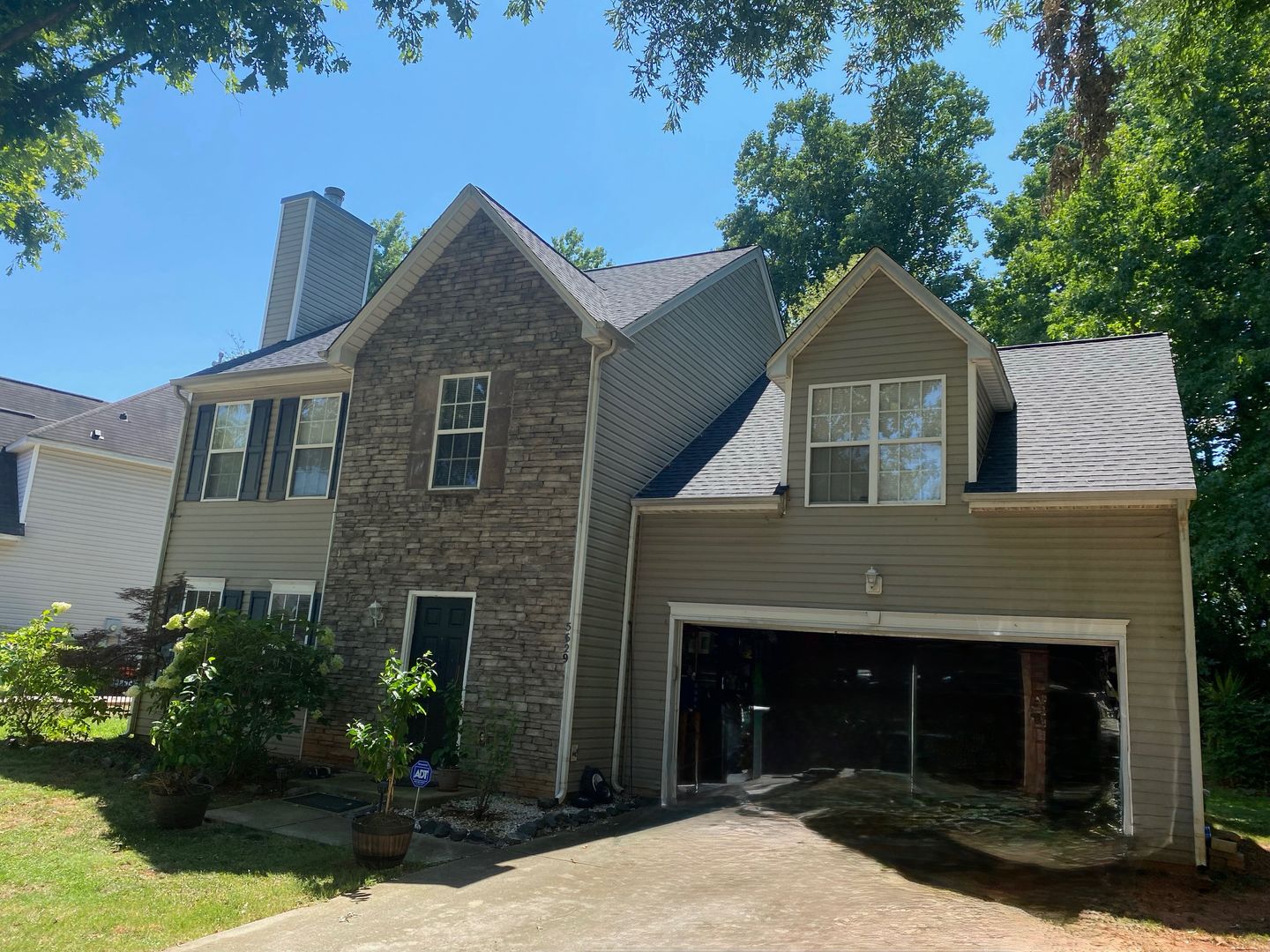 Charlotte House: 5629 Thompson Road