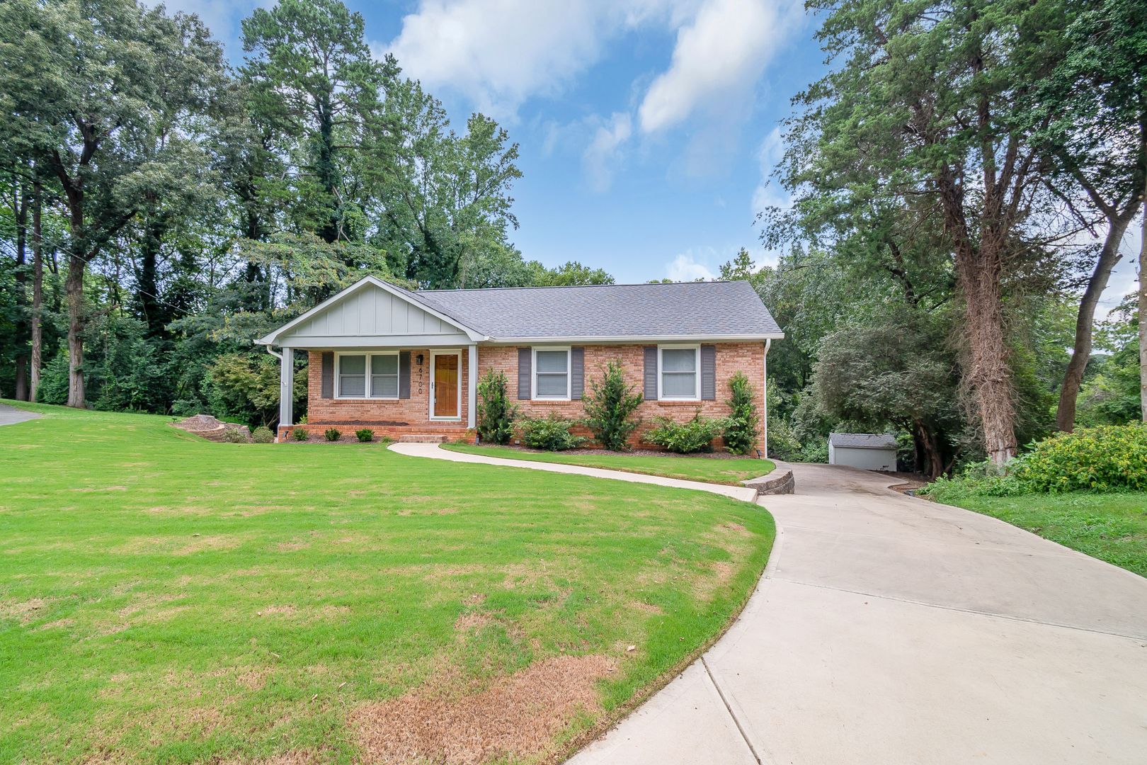 Charlotte House: 6700 Woodstock Dr.