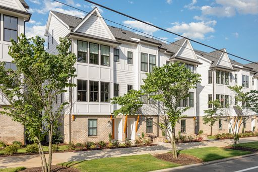 Townhome in West Charlotte – photo 1