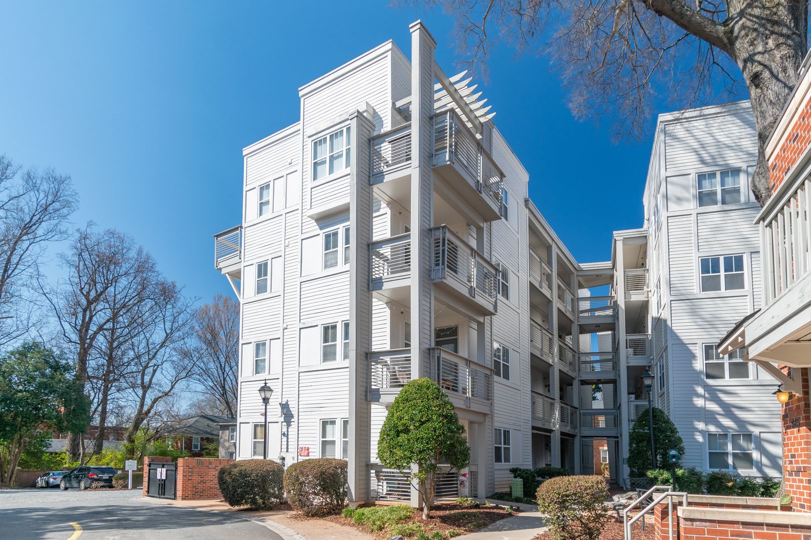 Charlotte Condo: 560 Oakland Avenue