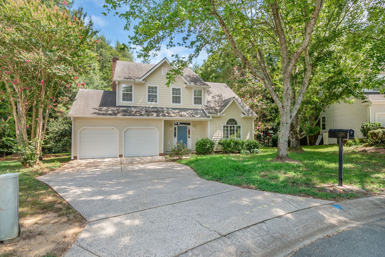 Charlotte House: 13818 Stephendale Drive
