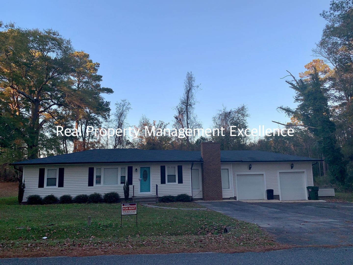 Renovated 3 bedroom Ranch In Princeton, Apply now!