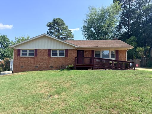 Fully Furnished Single Family Home near North Hills with a Fireplace & Spacious Fenced Yard! – photo 1