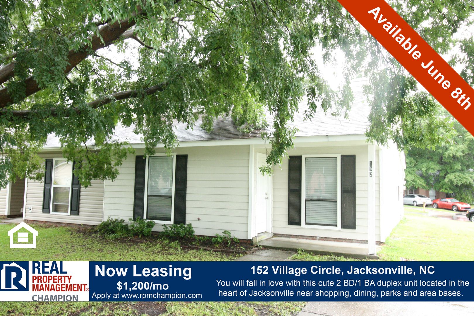 Jacksonville House: 152 Village Circle