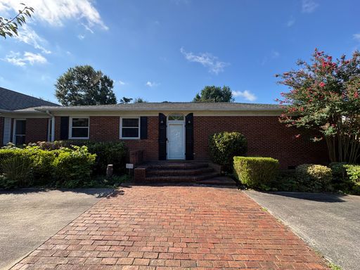 2 Bed/2 Bath Brick Ranch in Durham’s Lochn'ora Neighborhood— Minutes from Duke – photo 1