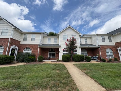 Bright & Spacious 2BR/2.5BA Townhome in North Raleigh's Breezewood Community – photo 1