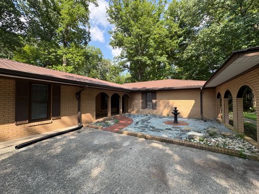 Private 1.3-Acre Retreat Near Downtown Durham – Fully Updated 4-Bed 2-Bath Ranch – photo 1