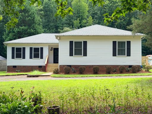 Beautiful 4BR/2BA Home in Charlotte! – photo 1