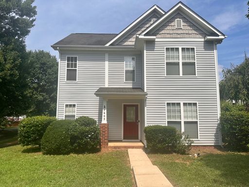 Charming 3BR/2.5BA home in Huntersville! – photo 1