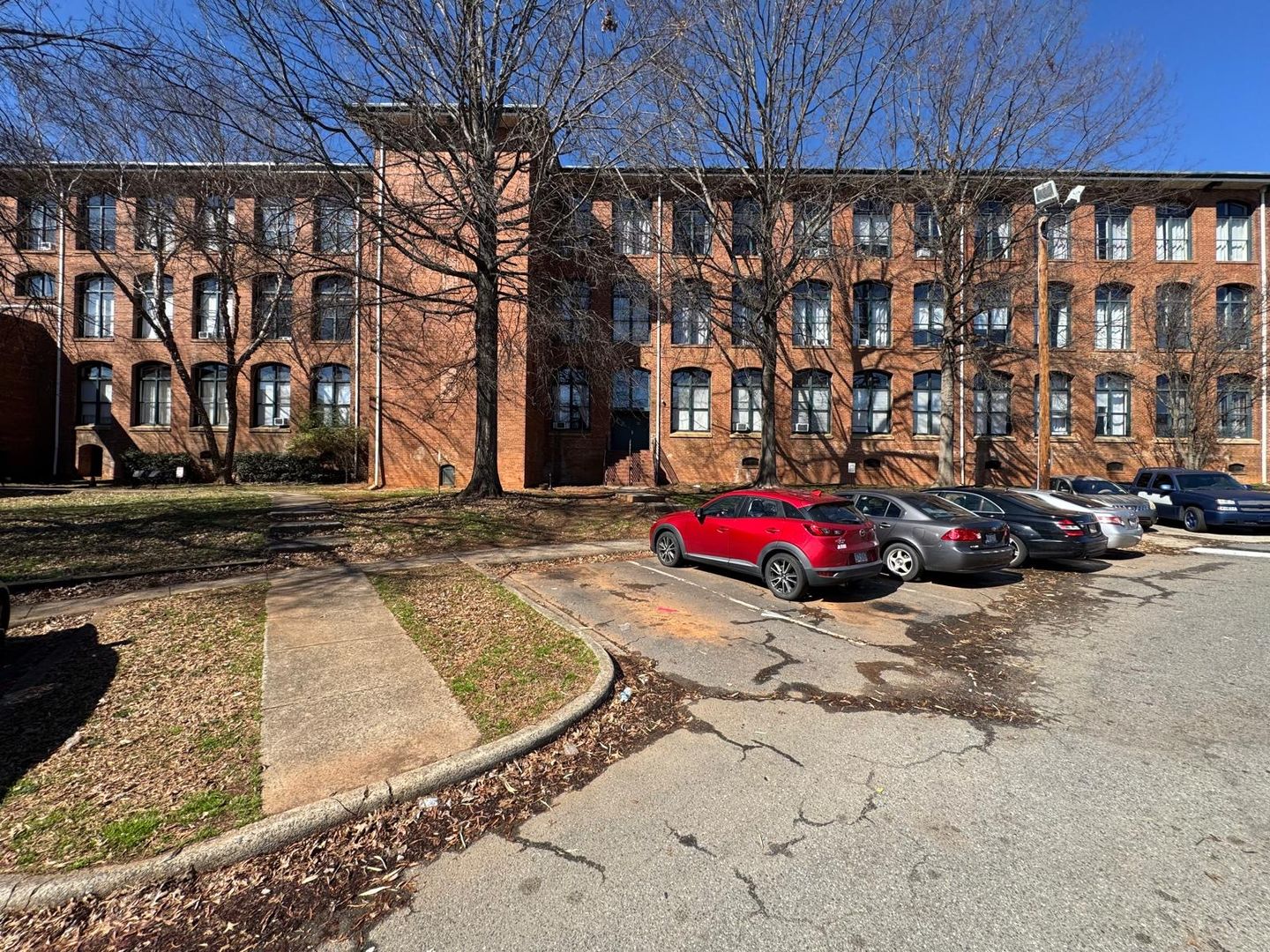 Charlotte Condo: 201 S Hoskins Rd
