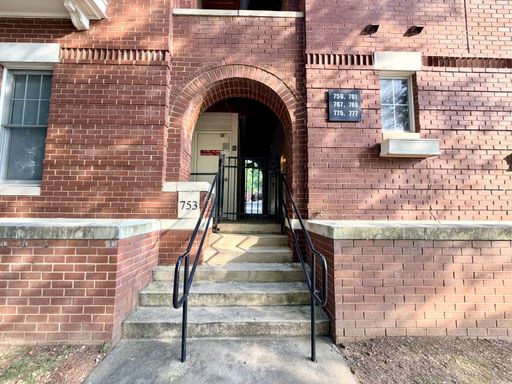 Beautiful 2BR/2BA Condo in Charlotte! – photo 1