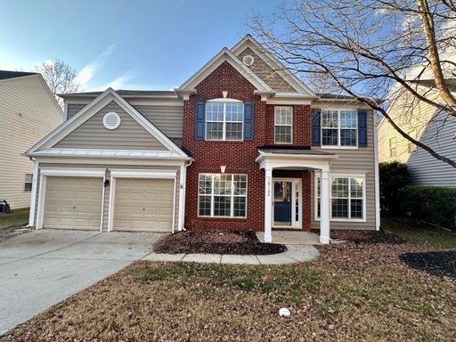 Stunning 4BR/2.5BA House in Cornelius! – photo 1