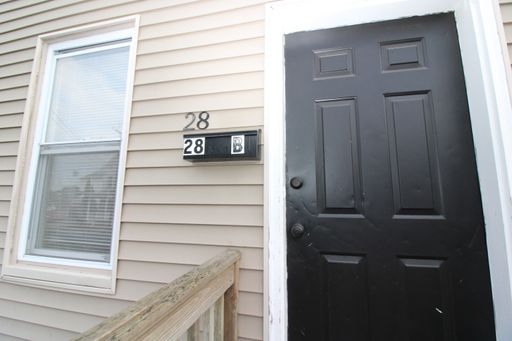 Great Opportunity for this Spacious Bedroom Rental - Close to Downtown Dover!