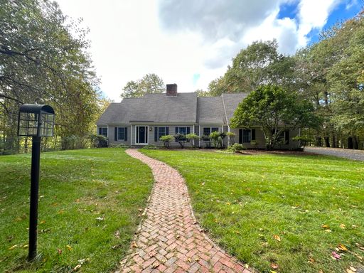 Beautiful Waterfront 3 Bedroom South Berwick Custom Cape! – photo 1