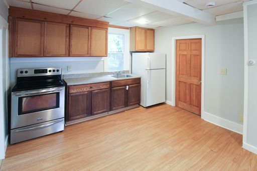 Cozy 2 Bedroom Unit with Flex Room!