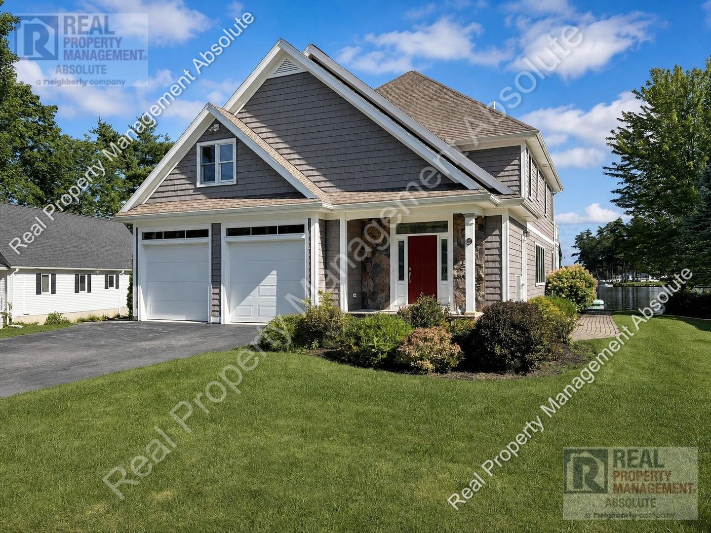 Salem House: 9 Nowell Ct