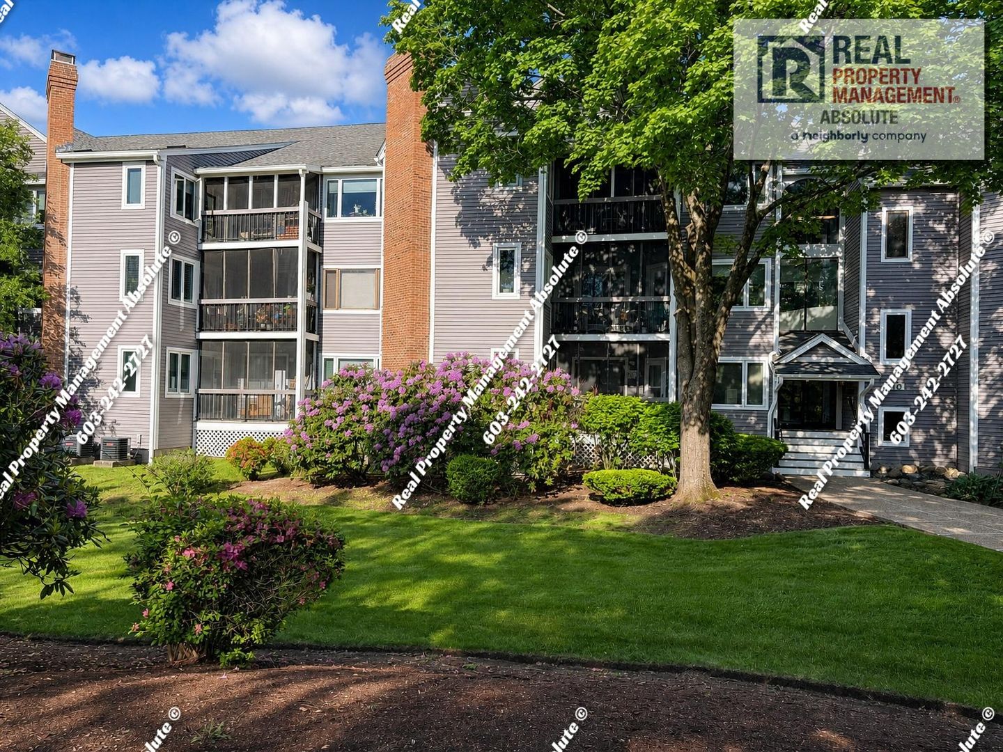 Nashua Condo: 110 Coliseum Ave